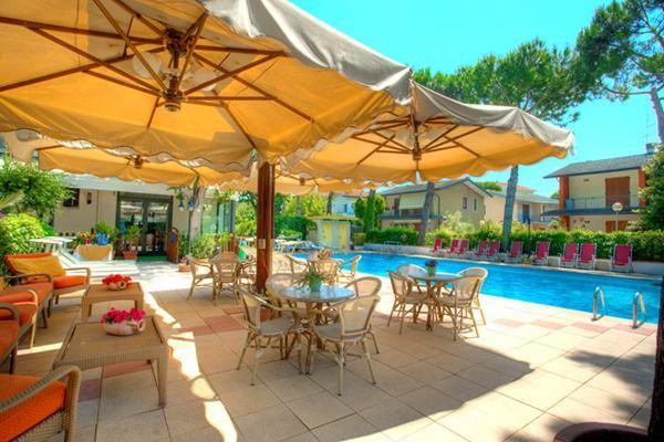 קרביה Park Hotel Zaira מראה חיצוני תמונה